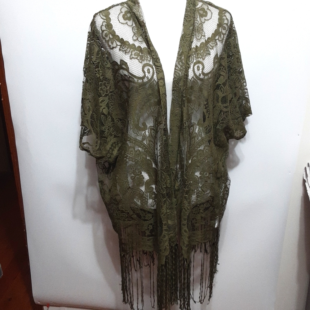 Emerette Green Lace Kimono Open Front Fringe Cardigan